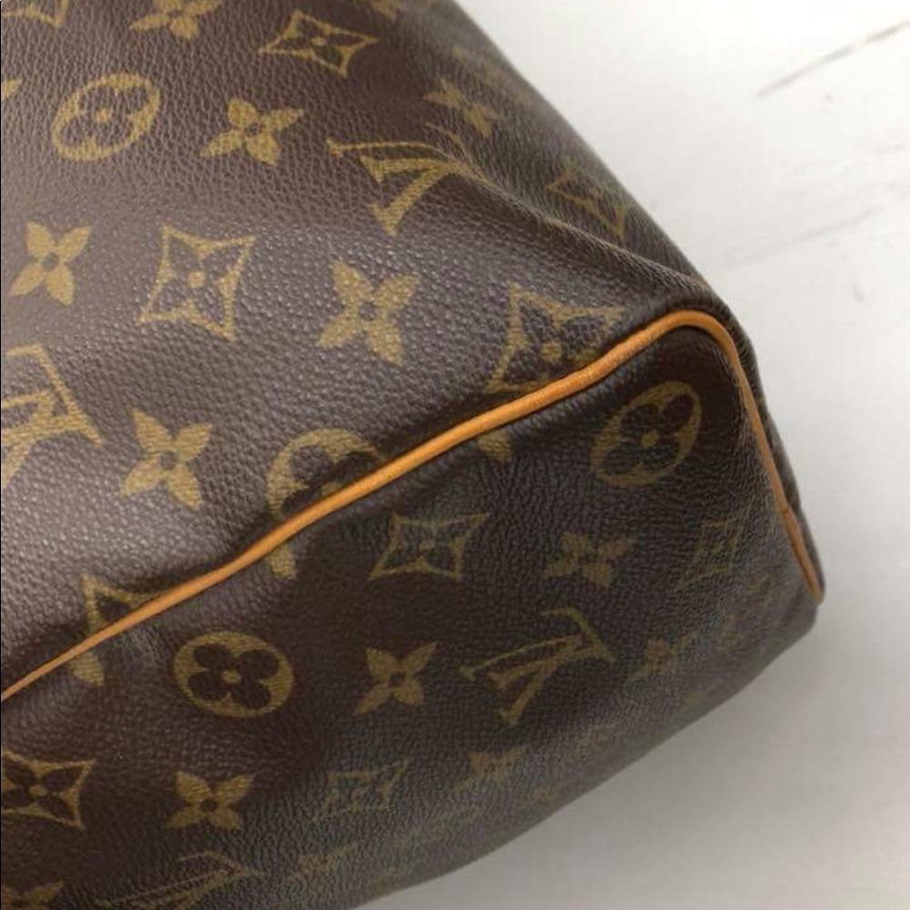 💯% Authentic LV Speedy 40